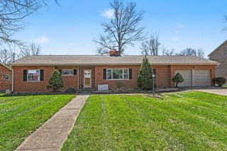 17 Shenandoah Drive, Florence, KY 41042
