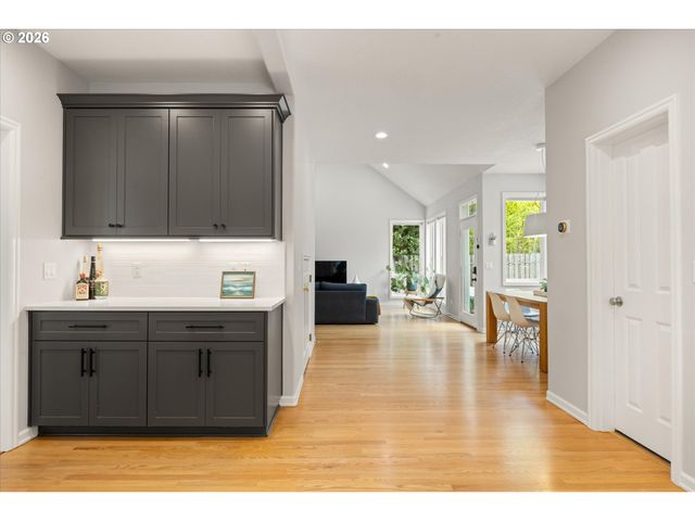 10879 Nw SUPREME Ct, Portland, OR 97229