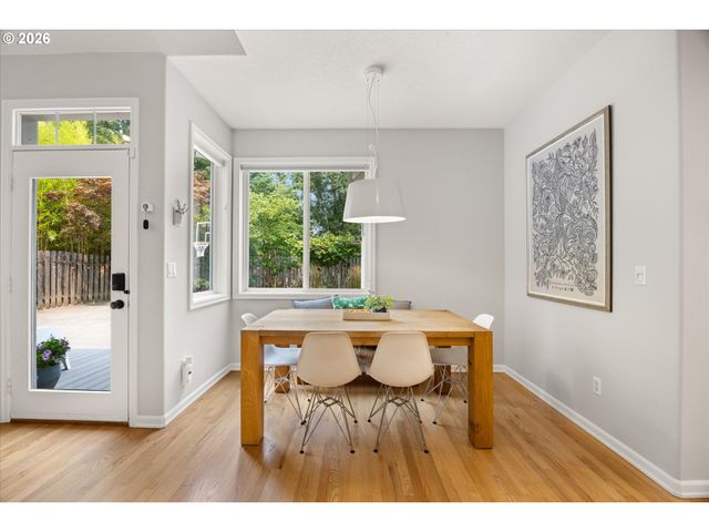10879 Nw SUPREME Ct, Portland, OR 97229