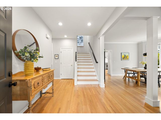 10879 Nw SUPREME Ct, Portland, OR 97229