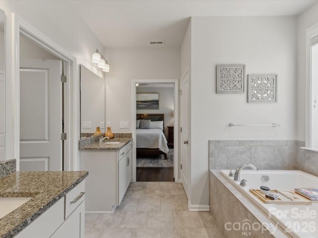 8924 Boling Green Drive, Charlotte, NC 28277