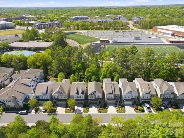 8924 Boling Green Drive, Charlotte, NC 28277