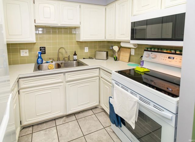 903 Edgar Street, Evansville, IN 47710