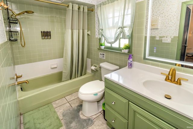 903 Edgar Street, Evansville, IN 47710