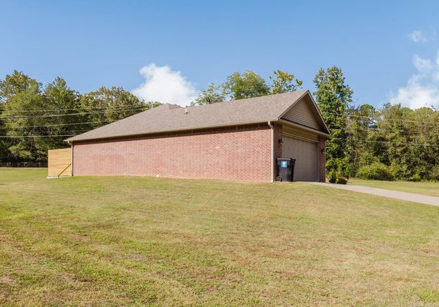 5861 Bauxite Cutoff Road, Bauxite, AR 72011