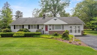12 Eisenhower Drive, Middletown, NY 10940