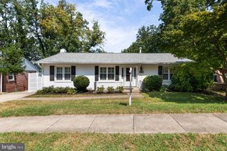 2741 S GROVE ST, Arlington, VA 22202