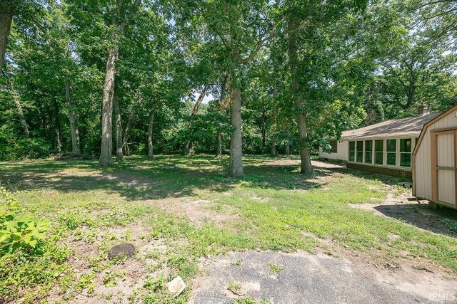 10461 Glenwood Avenue, Osceola, IN 46561