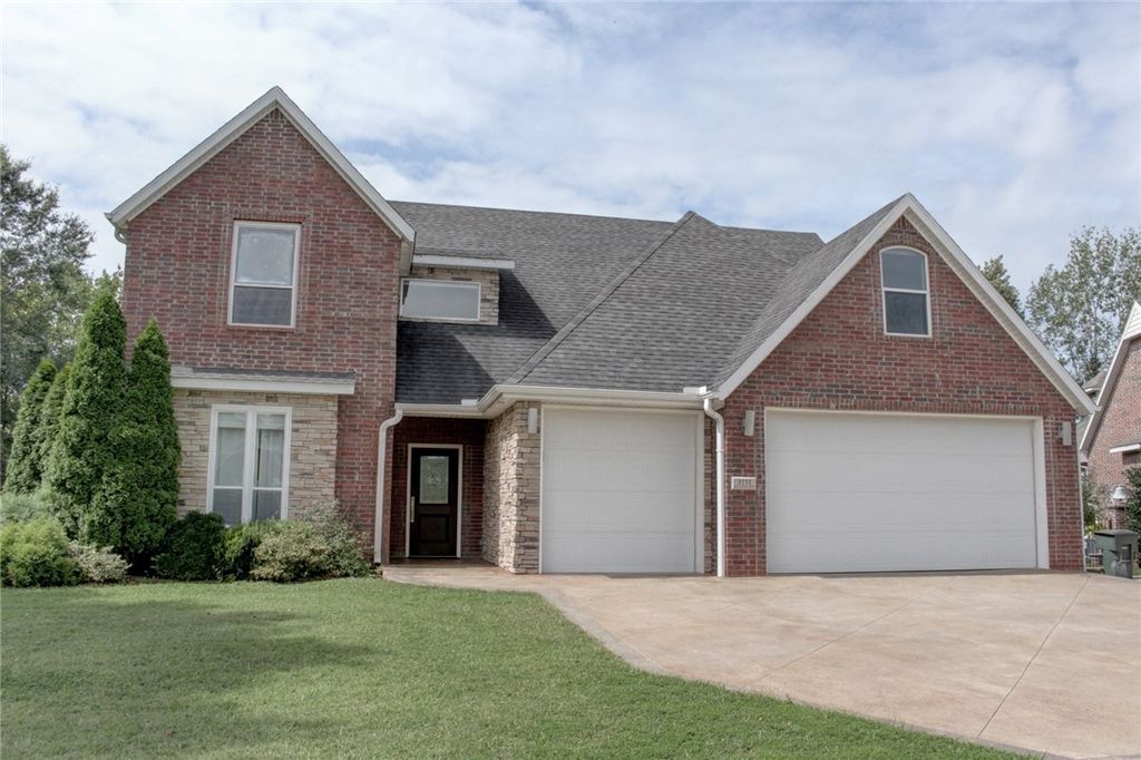 3111 Waterstone Drive, Fayetteville, AR 72764
