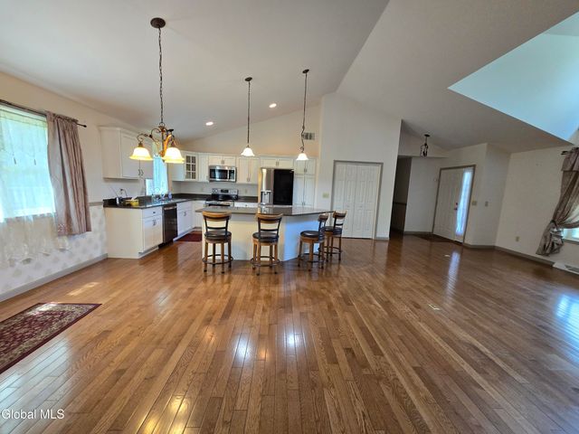 235 E Schaghticoke Road, Schaghticoke, NY 12154