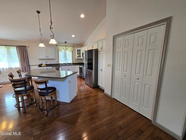 235 E Schaghticoke Road, Schaghticoke, NY 12154
