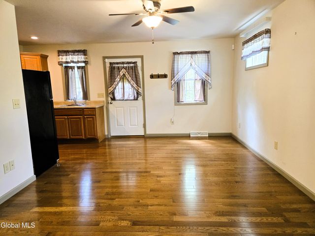 235 E Schaghticoke Road, Schaghticoke, NY 12154