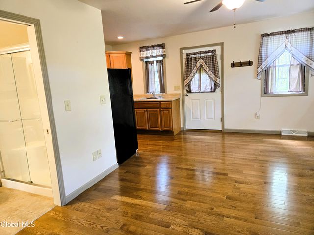 235 E Schaghticoke Road, Schaghticoke, NY 12154