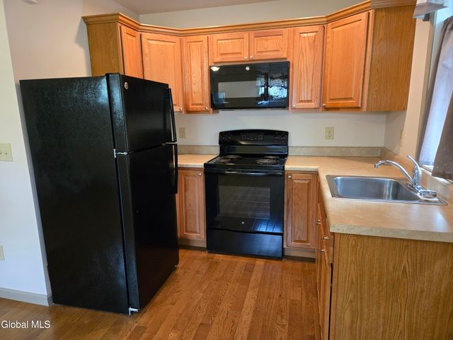 235 E Schaghticoke Road, Schaghticoke, NY 12154