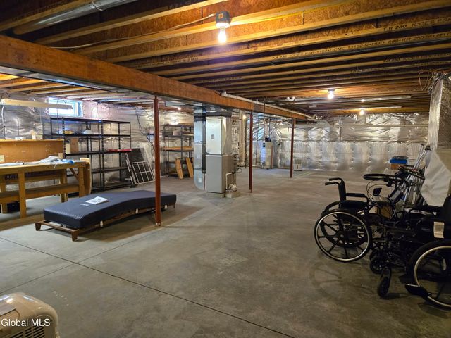 235 E Schaghticoke Road, Schaghticoke, NY 12154