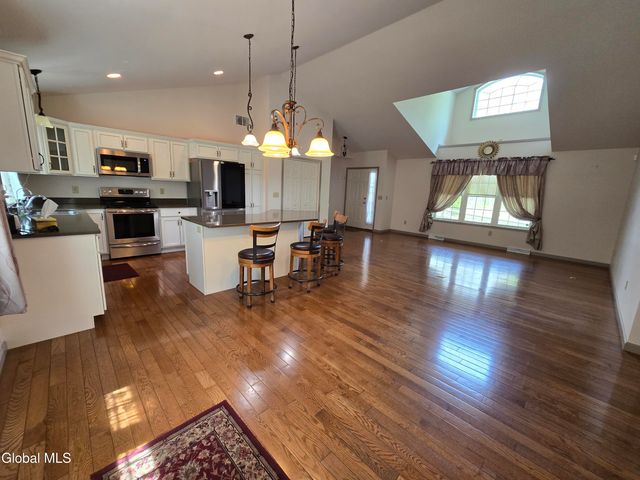 235 E Schaghticoke Road, Schaghticoke, NY 12154
