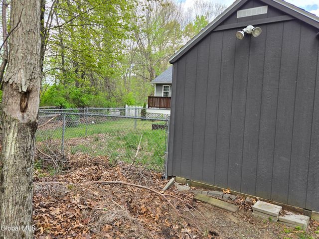 235 E Schaghticoke Road, Schaghticoke, NY 12154