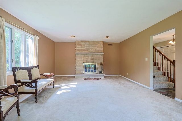 2727 Wellsford Drive, Springfield, OH 45503