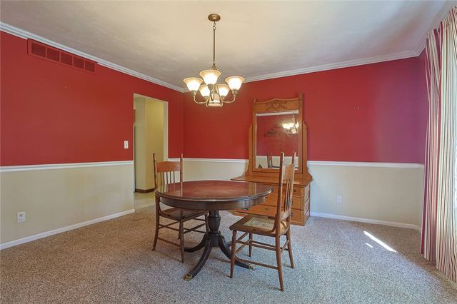 2727 Wellsford Drive, Springfield, OH 45503
