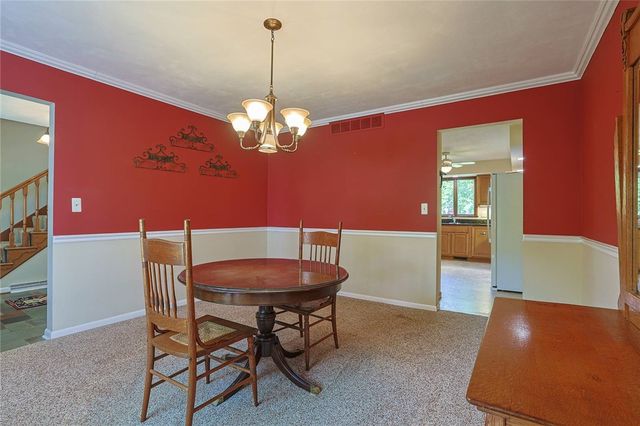 2727 Wellsford Drive, Springfield, OH 45503