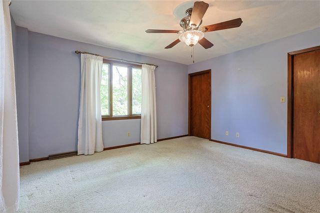 2727 Wellsford Drive, Springfield, OH 45503