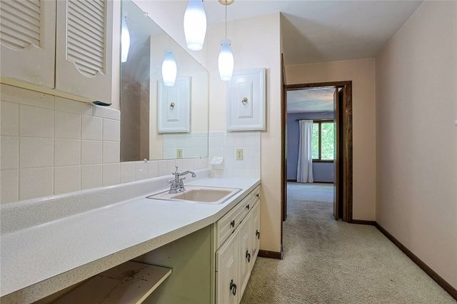 2727 Wellsford Drive, Springfield, OH 45503