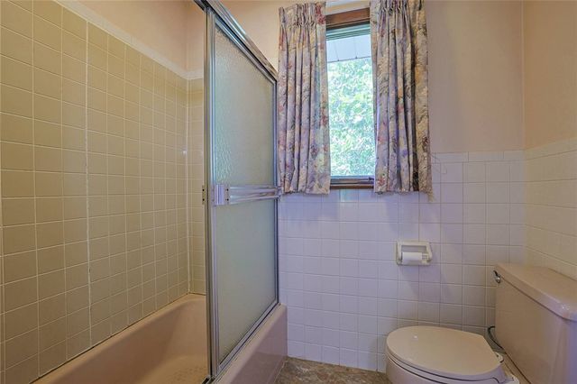 2727 Wellsford Drive, Springfield, OH 45503