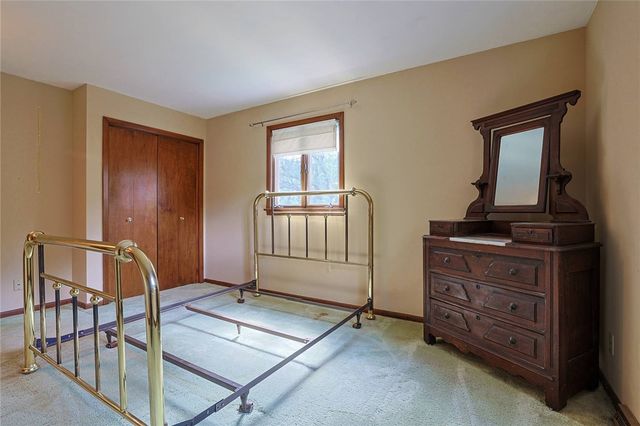 2727 Wellsford Drive, Springfield, OH 45503