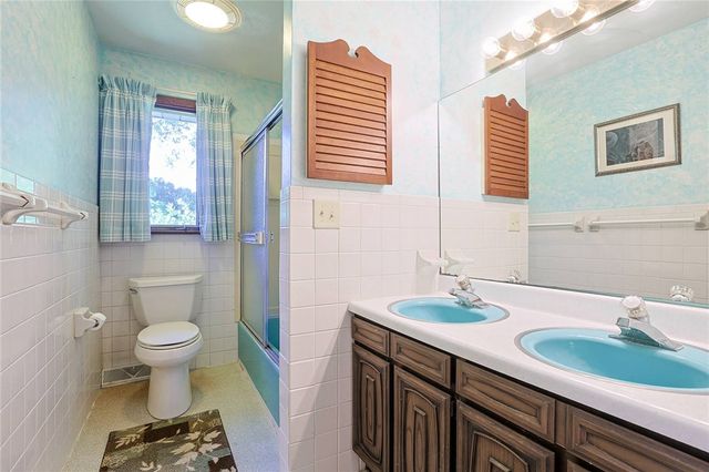 2727 Wellsford Drive, Springfield, OH 45503