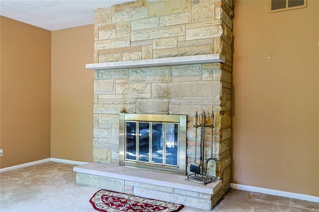 2727 Wellsford Drive, Springfield, OH 45503