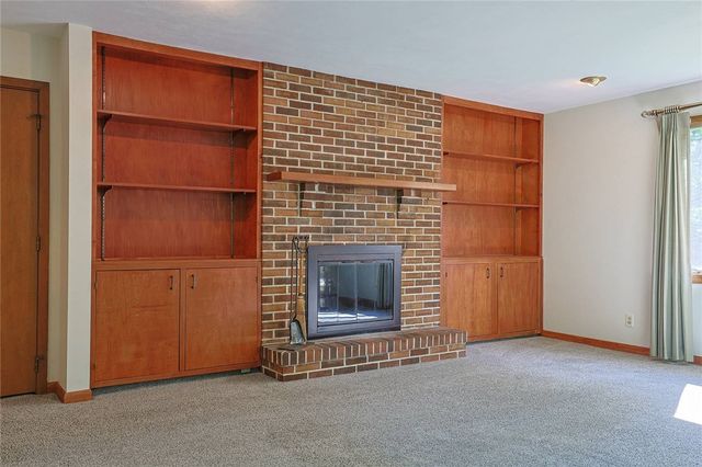 2727 Wellsford Drive, Springfield, OH 45503