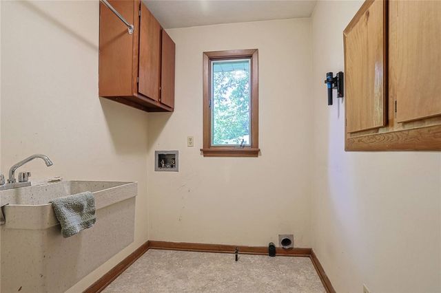 2727 Wellsford Drive, Springfield, OH 45503
