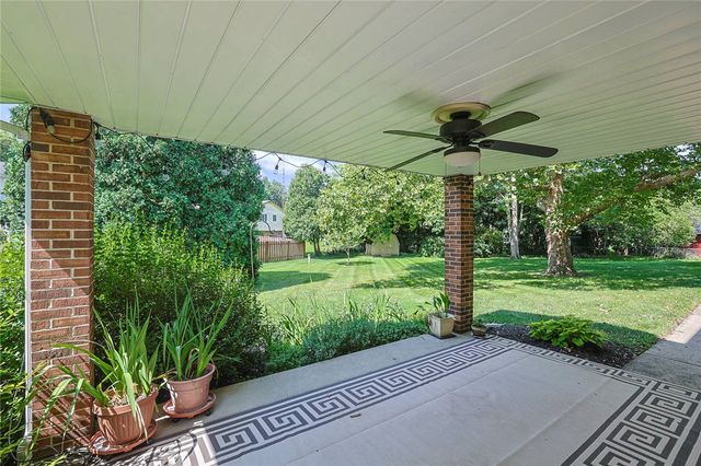 2727 Wellsford Drive, Springfield, OH 45503