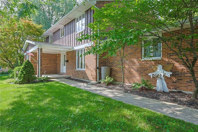 2727 Wellsford Drive, Springfield, OH 45503