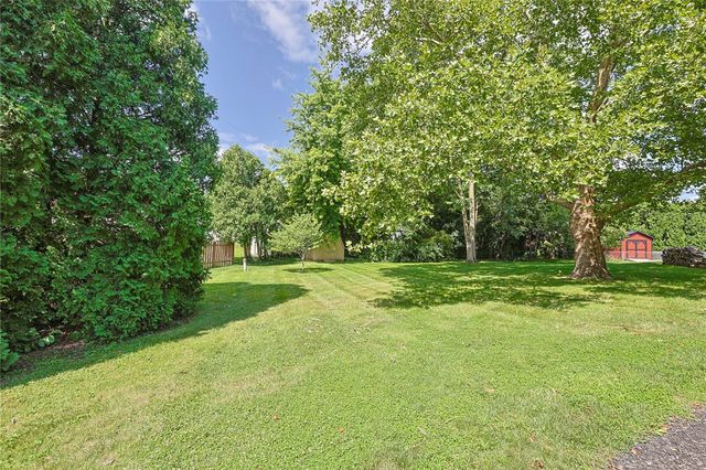 2727 Wellsford Drive, Springfield, OH 45503