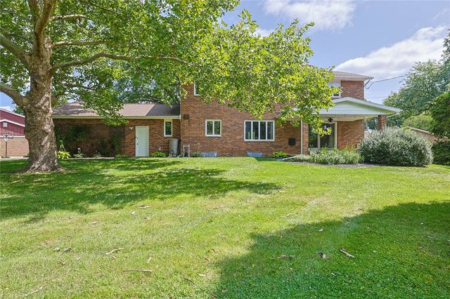 2727 Wellsford Drive, Springfield, OH 45503