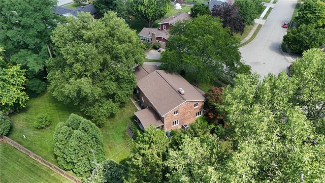 2727 Wellsford Drive, Springfield, OH 45503