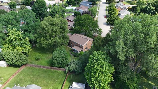 2727 Wellsford Drive, Springfield, OH 45503
