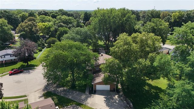 2727 Wellsford Drive, Springfield, OH 45503