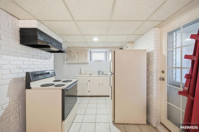 55 Burns Avenue, Lodi, NJ 07644