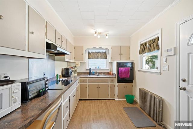 55 Burns Avenue, Lodi, NJ 07644