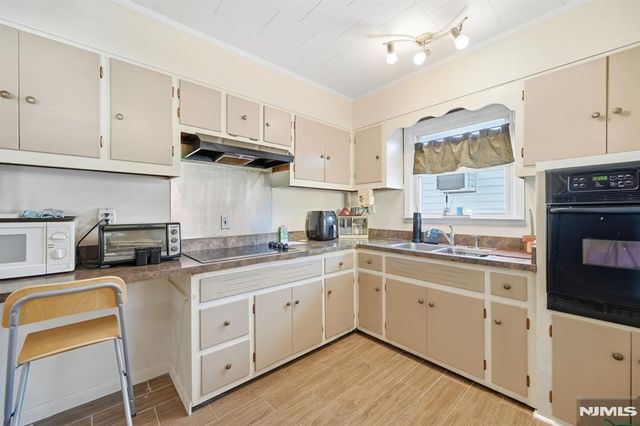 55 Burns Avenue, Lodi, NJ 07644