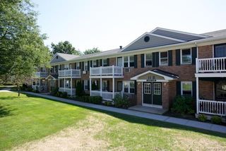 1355 Roanoke Avenue 3LD, Riverhead, NY 11901