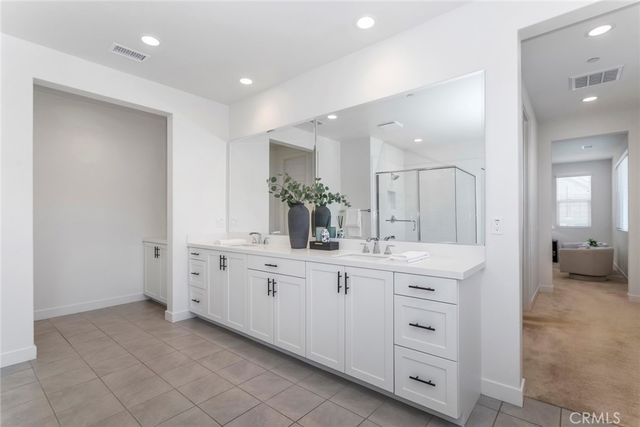 28695 Windbreak Terrace, Saugus, CA 91350