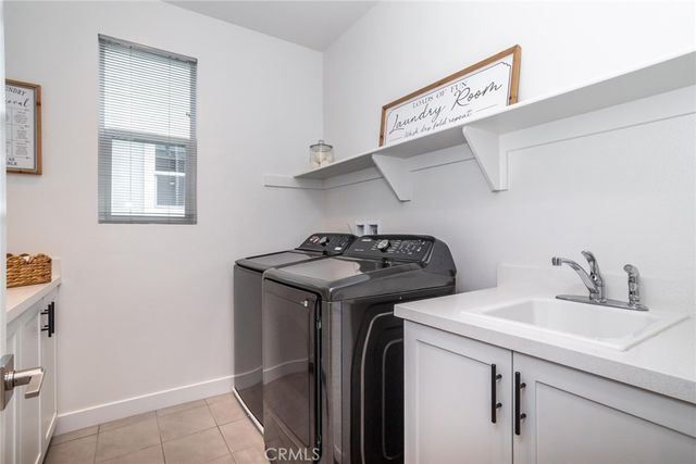 28695 Windbreak Terrace, Saugus, CA 91350