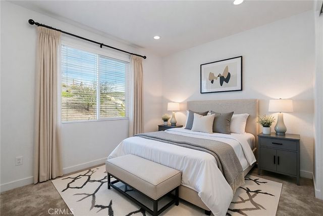 28695 Windbreak Terrace, Saugus, CA 91350