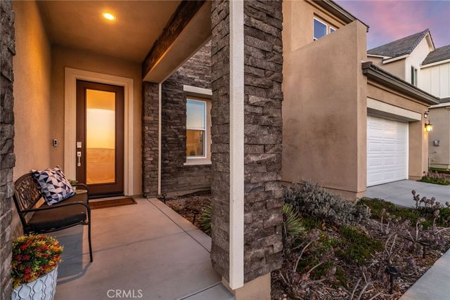 28695 Windbreak Terrace, Saugus, CA 91350