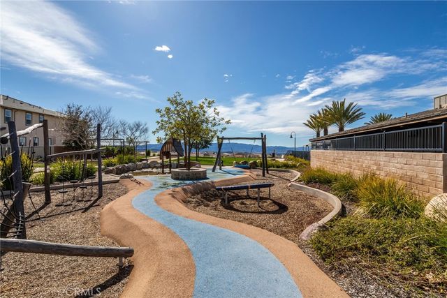 28695 Windbreak Terrace, Saugus, CA 91350