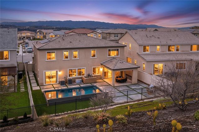 28695 Windbreak Terrace, Saugus, CA 91350