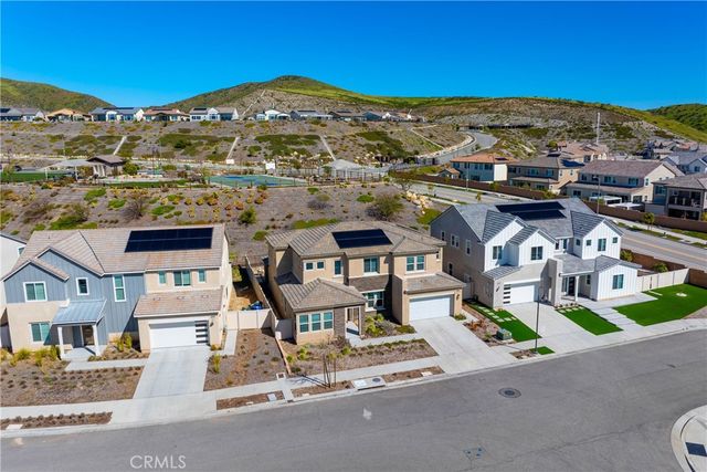 28695 Windbreak Terrace, Saugus, CA 91350